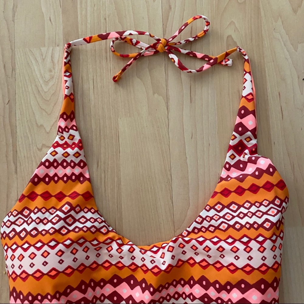 Aerie NWOT Side Cut Out Monokini - Picture 4 of 10